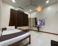 Hotel Rajdhani Hotel a Latur
