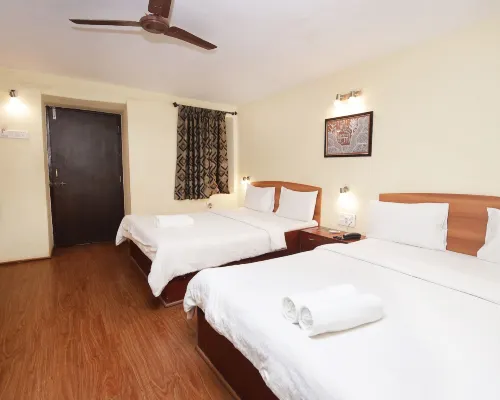 Westend Hotel Hoteles en Matheran