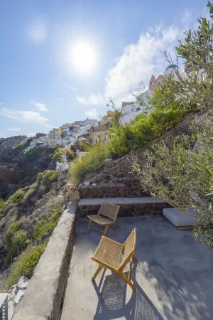 Oia Waves by SV Отели рядом с достопримечательностью «Sigalas Winery»