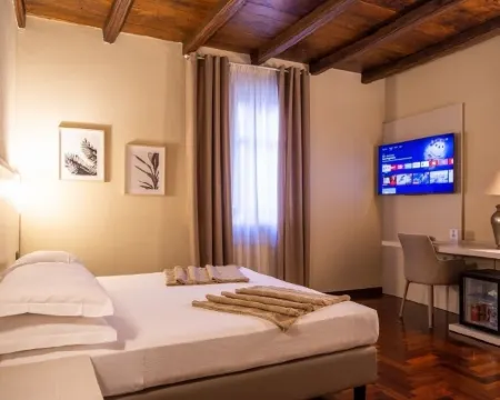 Antiche Mura精品酒店 薩盧佐酒店