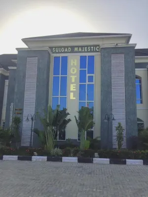 Sulgad Majesic Hotel فنادق في باوتشي