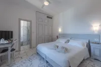 President Hotel - Airport Shuttle
