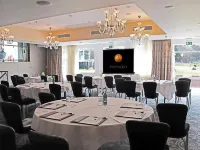 The Pinewood Hotel Hotels in Slough