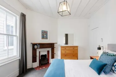 Light-Filled Renovated Villa Walk to Ponsonby Road Hotels in Freemans Bay