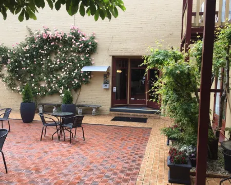 Art Hotel on York Hotels in Launceston