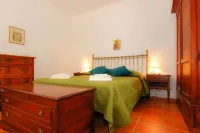 Monte Malbe Charming Villa with Garden and Parking