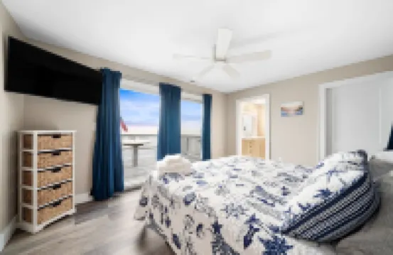 On the water with private beach, sunsets and sunrises