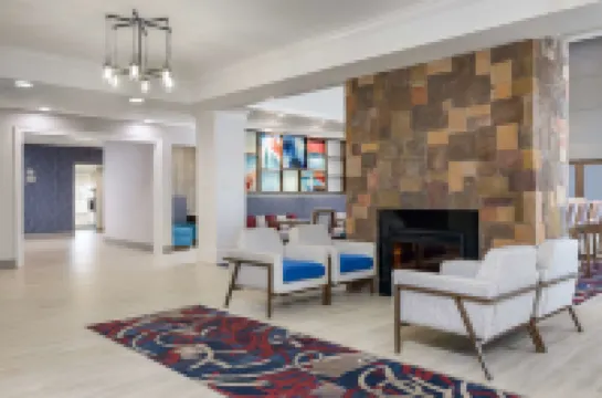 햄프턴 인 & 스위트 버밍햄-펠햄 - I-65