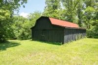 WiFi, Hot Tub, Pool Table, Pet Friendly - Huckleberry Arch in Red River Gorge Hotels in Wolfe County