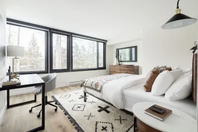 Resort Amenities and Scenic Surroundings - Stunning Lake View Retreat Hotels in Lakeside Village