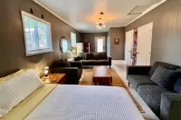 Cozy Fireplace and Ocean Views - Stunning Coastal Retreat Hotels in Kodiak Island