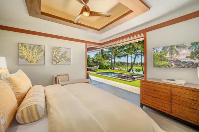 Private Plunge Pool and Ocean View Oasis - Luxurious Retreat Hotels near Manawaiopuna Falls (Jurassic Park Falls)