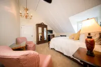 The Edenton Collection | Granville Queen Inn • Rm. 14 Hotels in Edenton