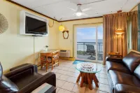 Breathtaking Balcony and Ocean View - Incredible Vibrant Suite Hotels in Crescent Beach