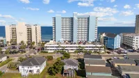 Charming Beach House with Outdoor Patio and Fire Pit - Cozy Retreat Hotels in Murrells Inlet