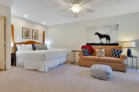 Charming Spanish Villa with Mountain Views - Tranquil Retreat