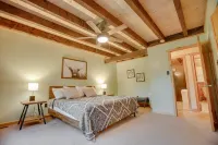 Hot Tub, Game Room and Spacious Yard - Cozy Charming Retreat