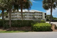 Beach Front Access and Coastal Chic Decor - Stunning Retreat Hotels near Kelly Green Alys Beach