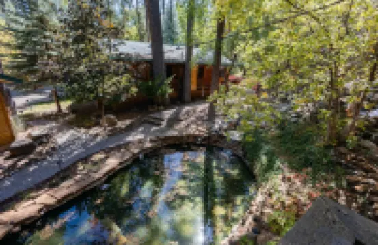 Creek-Side Love Nest | King Bed + Fireplace