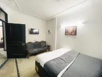 Roomshala 170 Hotel Aura Hotell i Pushp Vihar