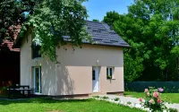 Apartments Green Linden Hotels in Lipovaca Dreznicka