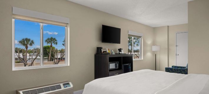 Quality Inn Sarasota I-75 Hotels in Sarasota