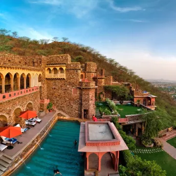Neemrana Fort-Palace