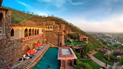 Neemrana Fort-Palace