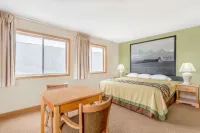 Super 8 by Wyndham Driggs Hotels in Teton County