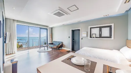 Namhae Lounge 32 Resort C