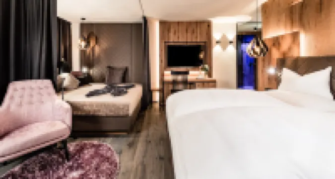 Sonnenberg Panorama Dolomites Wellbeing