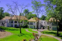 Pavones Point Hotels in Pavones