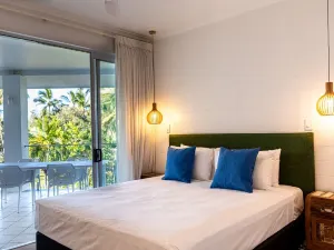 Beaches Holiday Apartments - Official Onsite Reception & Check IN