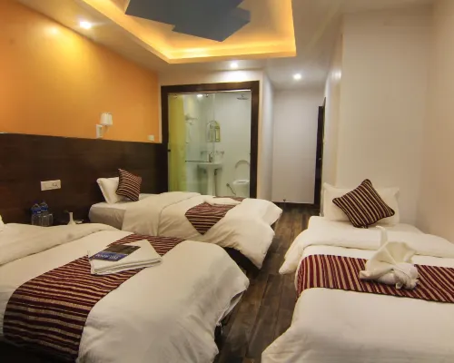 Hotel Lakeside Pvt. Ltd. Kamar Photos