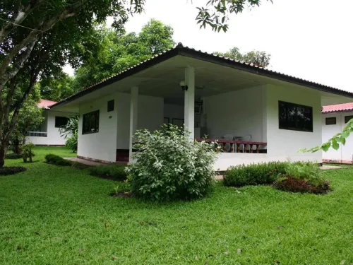 Inter Resort Hotel di Nong Saeng