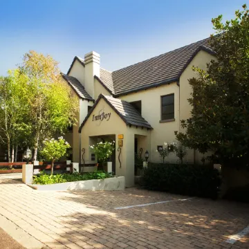 InnJoy Boutique Hotel