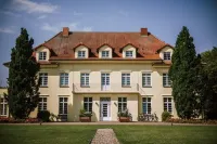 Gut Gremmelin Hotels near Herrenhaus Vogelsang