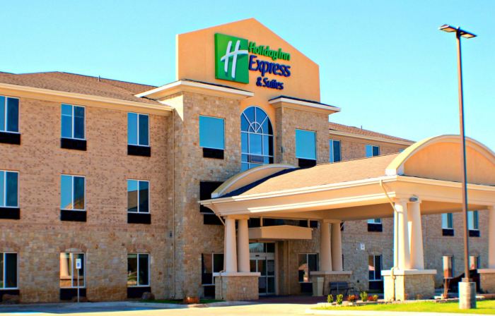 Holiday Inn Express & Suites BONHAM by IHG