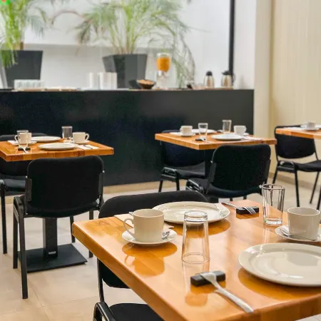 Hotel MG Poniente