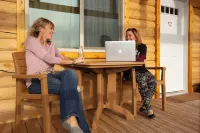 Young's Motel Hotels in Tok