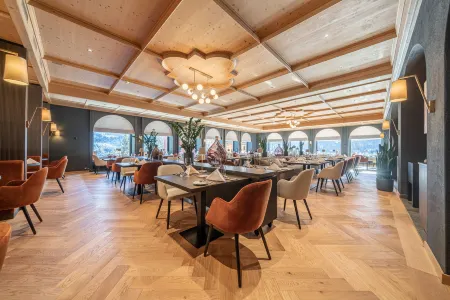 Waldhotel Arosa Отели в г. Monstein