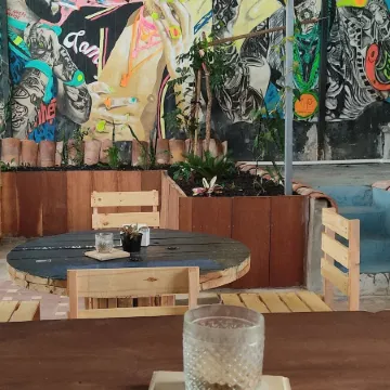 Mediterraneo Youth Hostel