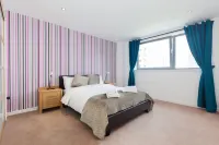 Stylish Garden View Apartment