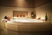 Maxmilian Lifestyle Resort - spa