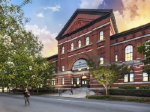 Staybridge Suites SAVANNAH HISTORIC DISTRICT by IHG Hotels near Savannah River