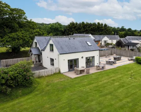 Canaston Oaks Hotels in Narberth