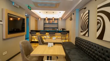 Alesta Midtown Отели в г. Kesikkapi Mahallesi