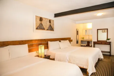 Villa Maria Hotel Отели рядом с достопримечательностью «Rancho El Reencuentro»