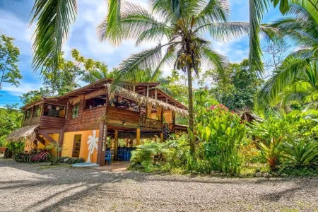 Caribe Town Bungalows