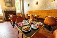 Hotel Burrhus فنادق في Seguret